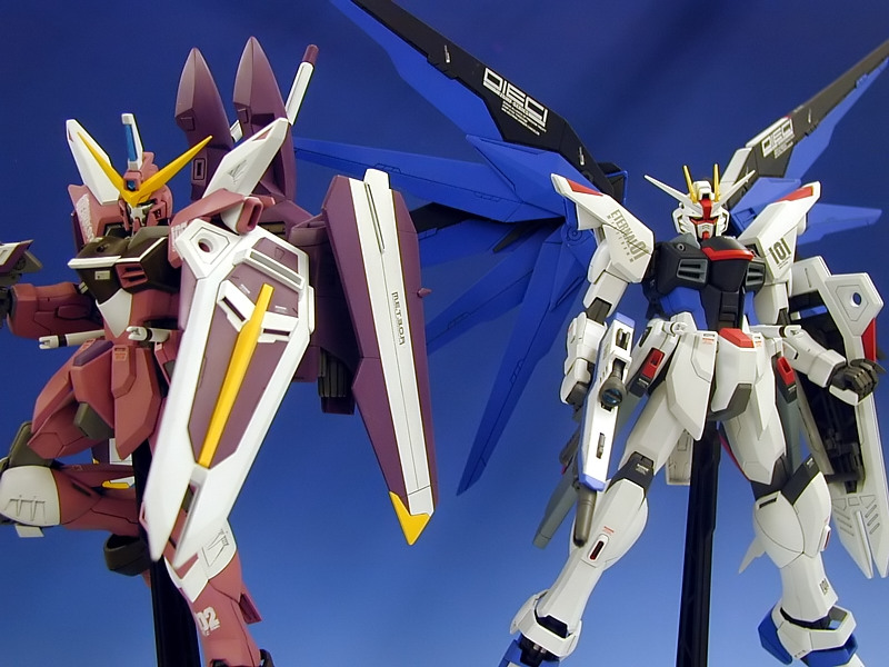 MGEX ストライクフリーダムガンダムと MG インフィニットジャスティスの 撮影投稿です。 絶対にやりたいシリーズ！ この2機で！ #ガンダム # gundam #ガンプラ #gunpla #ガチャガチャ #シャア #ガンダムコンバージ #水星の魔女 #インフィニットジャスティスガンダム 